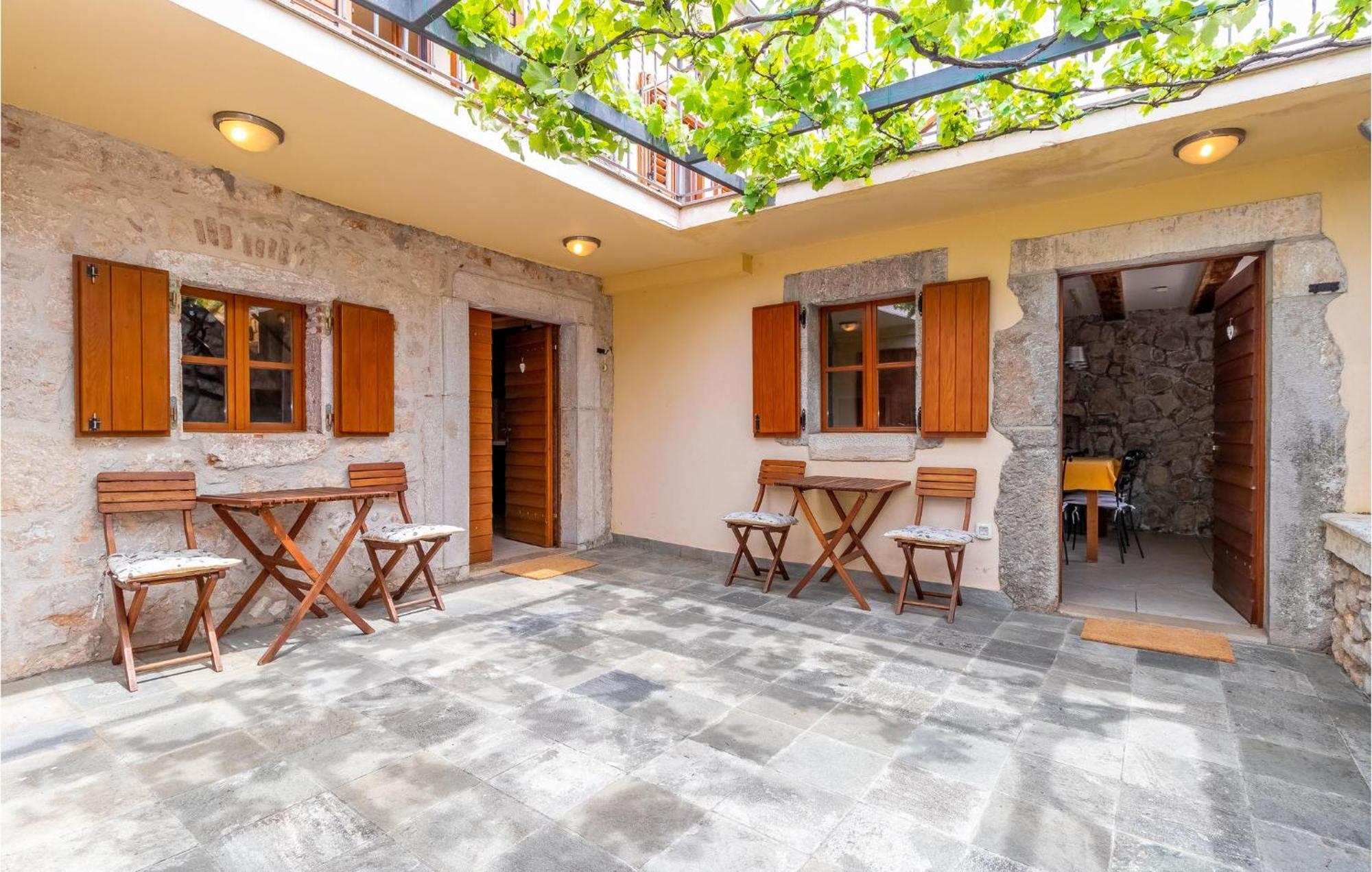 Stunning Home In Bribir With Wifi Exterior foto